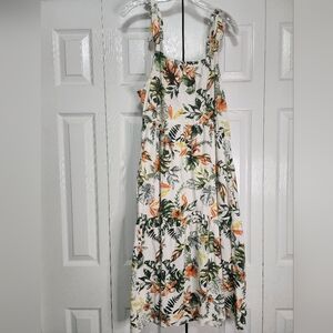 ❤️ Beautiful Floral Cato Dress Size M ❤️